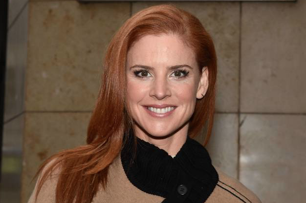 Suits star Sarah Rafferty enjoys Irish holiday - VIP Magazine
