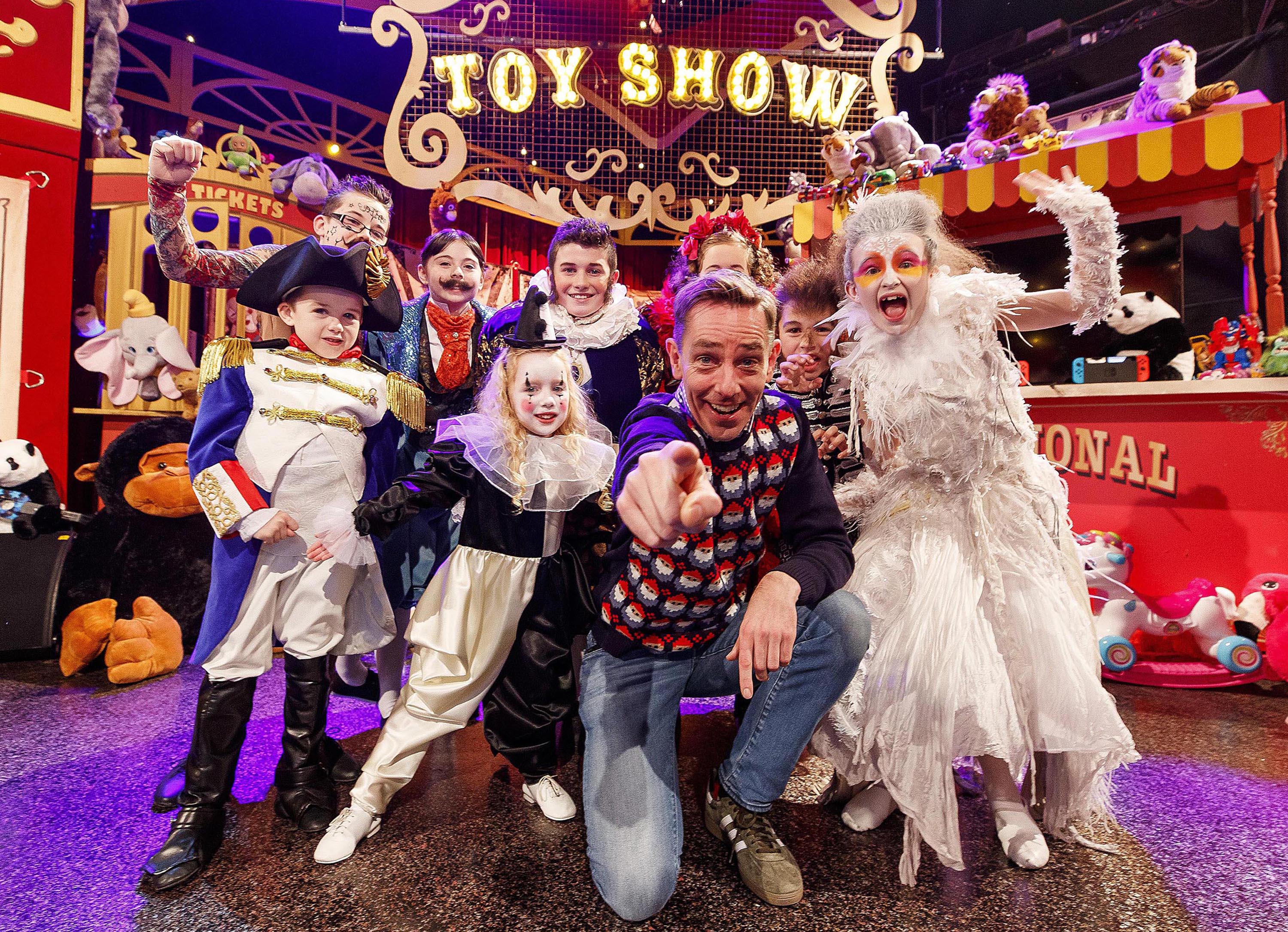 The toy. Шоу the Toy. The late late show Ireland. The late Toy show Ireland. The Toy фото гостей.