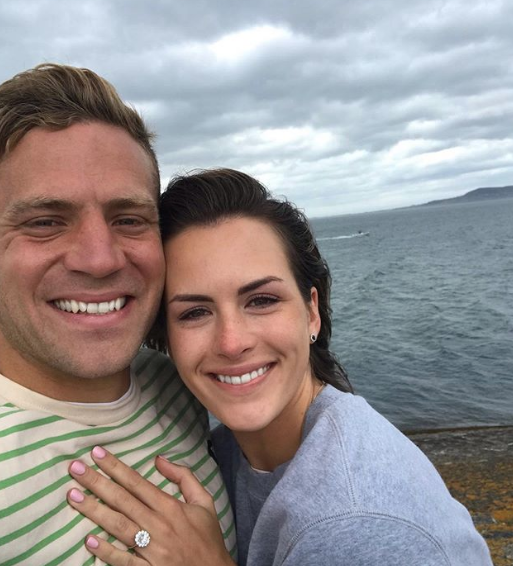 Rugby star Ian Madigan pops the question to girlfriend Anna - VIP Magazine