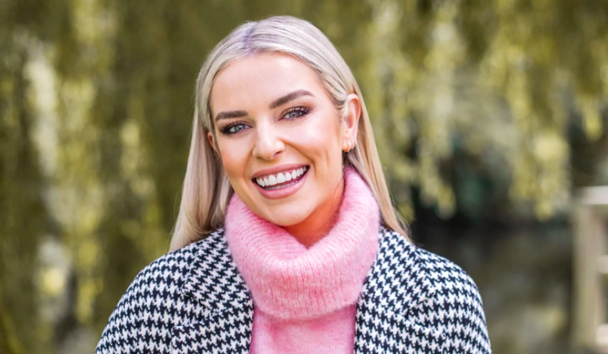 Time for change! Pippa O'Connor shares stunning results of hair ...